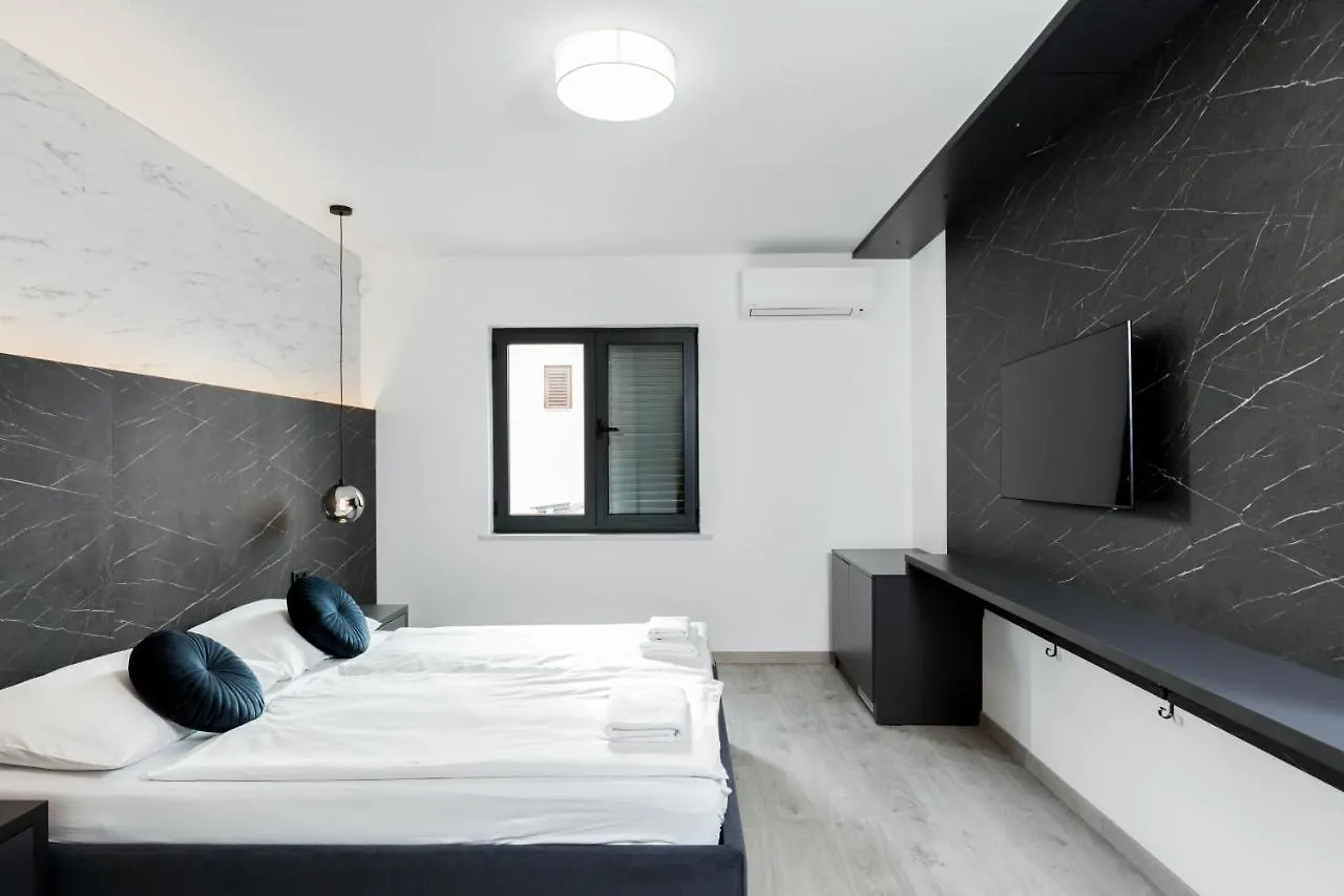 Bed & Breakfast Boutique Suites Joyce Medulin With Free Parking Croatia